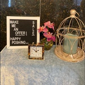 GUMPS-Small Alarm clock. Tested, works properly.